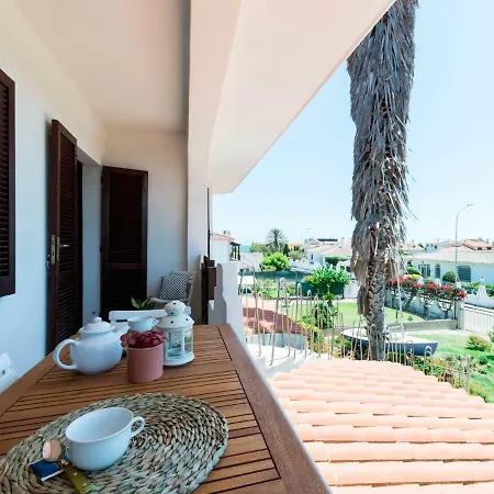Spazioso Al Mare Con Giardino Hébergement de vacances