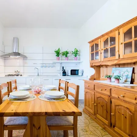 Spazioso Al Mare Con Giardino Hébergement de vacances